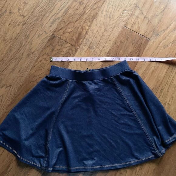 H&M‎ Denim Micro Mini Skirt - Picture 4 of 10